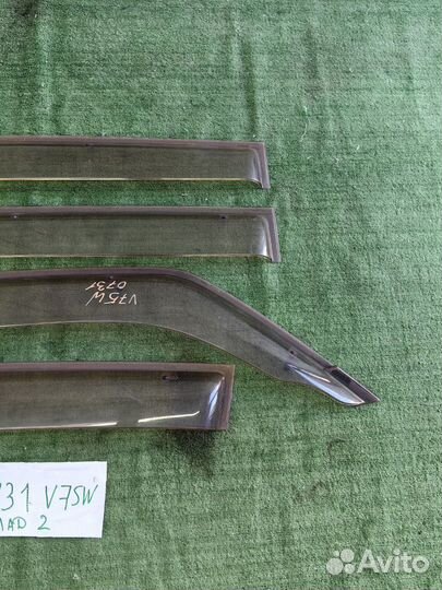 Ветровики Mitsubishi Pajero 3 2003 год