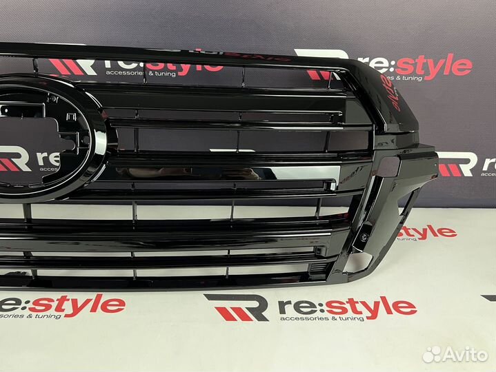 Решетка Toyota Land Cruiser 200 с16г Executive Чер