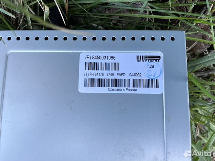 Магнитолу на Весту Кросс. Новая