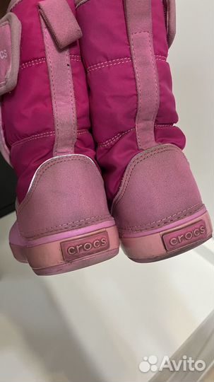 Сапожки для девочки crocs