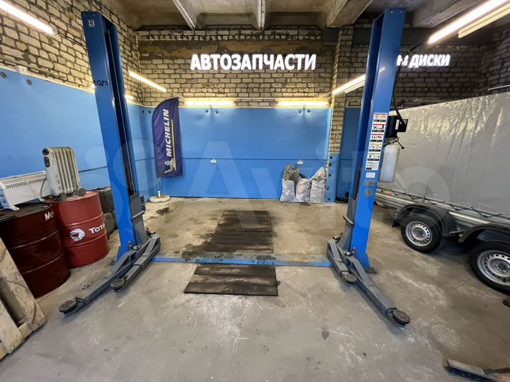 Гараж, > 30 м²