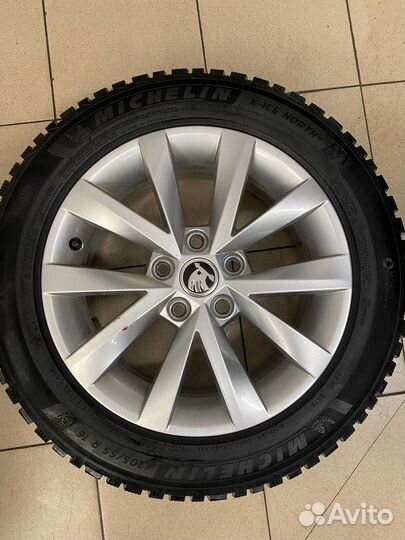 Michelin X-Ice North 4 205/55 R16 зима шип Octavia