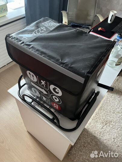 Багажник для курьера