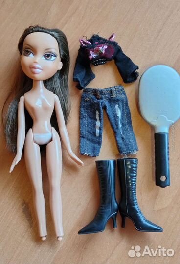 Кукла Bratz