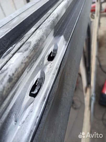 Сварка направляющих шторного полуприцепа (евроштор