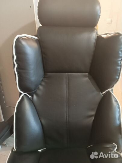 Компьютерное кресло