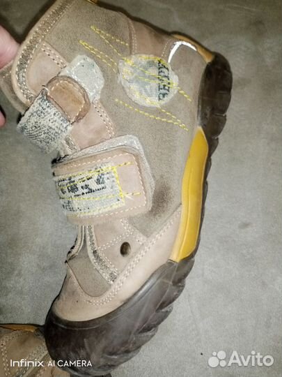 Ботинки кроссовки кожаные для мальчика осень 32