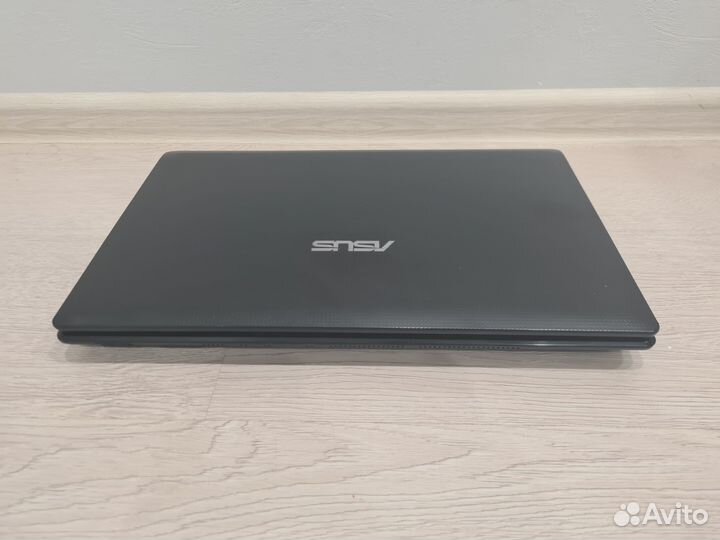 Ноутбук Asus i5