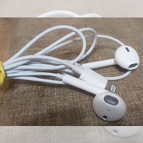 Наушники apple earpods lightning