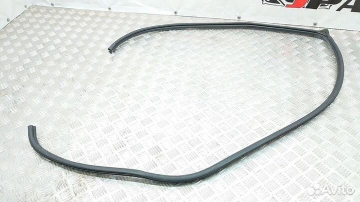 Уплотнитель проема двери Mazda 3 BK рестайлинг (20