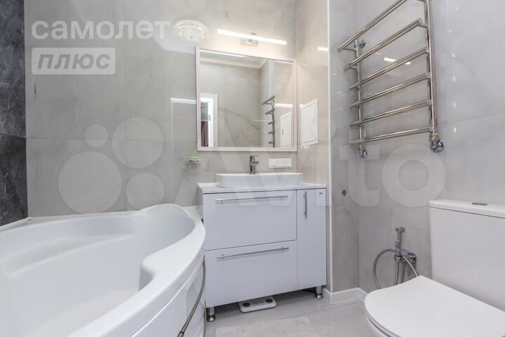 3-к. квартира, 81,2 м², 9/20 эт.