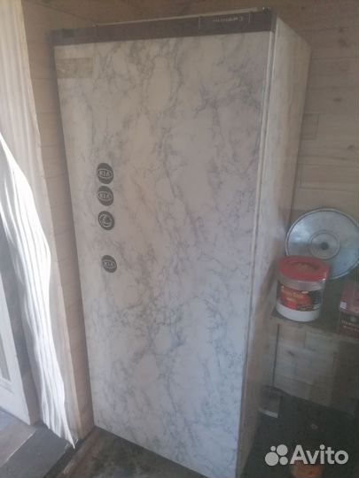 Холодильник бу чинар в рабочем состоянии