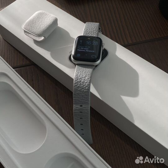 Apple watch series 5 40mm
