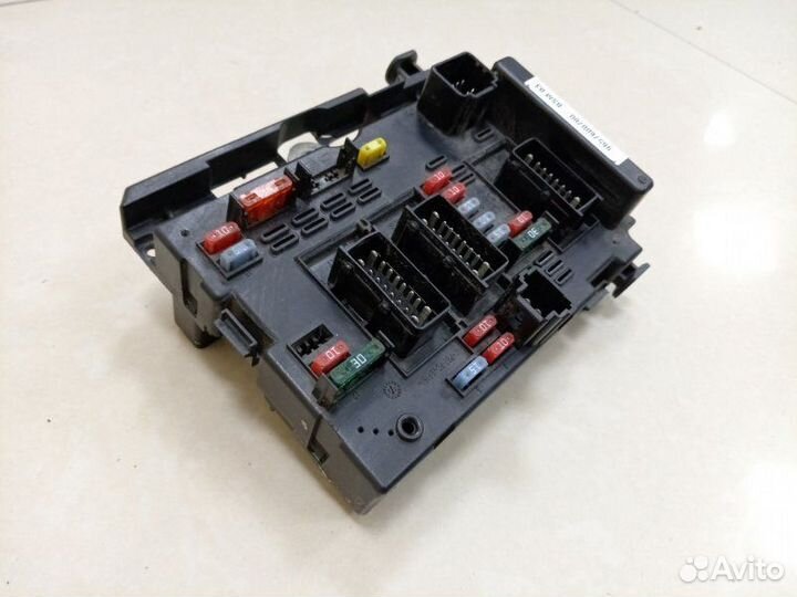 Блок предохранителей под капот Peugeot 206 2A/C