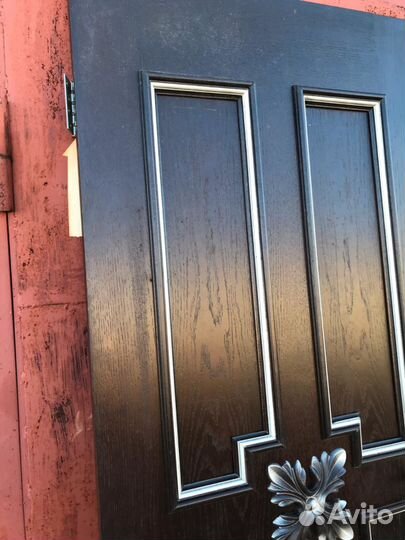 Двери массив дерева с декором (Италия) б/у в отл с