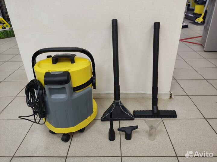 Моющий пылесос (Химчистка) Karcher SE 4002