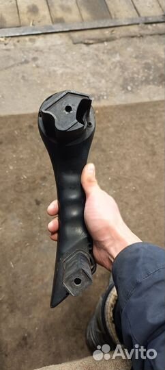 Правая внутренняя ручка двери Меган 2