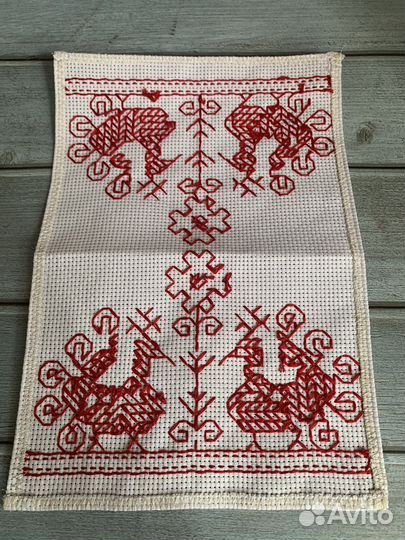 Вышивка крестиком готовая