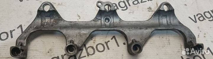 Кронштейн (сопут. товар) Audi A8 (D3) II рестайлин