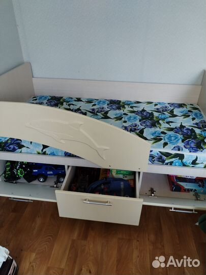 Детская кровать от 3 лет с матрасом бу