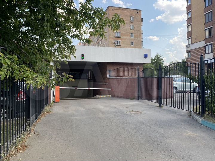 Машиноместо, 15 м²