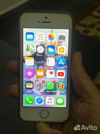 Телефон iPhone se