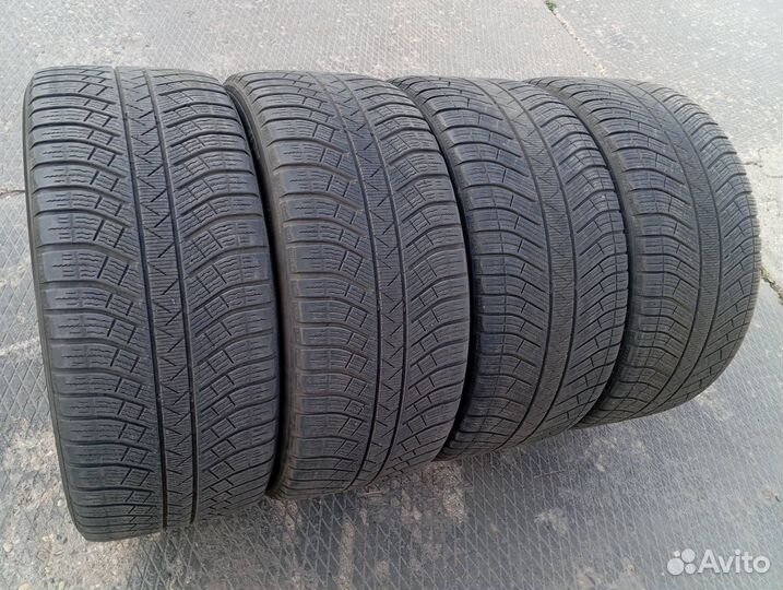 Michelin Pilot Alpin 5 SUV 305/40 R20 и 275/45 R20 112V
