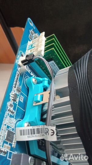 Материнская плата с процессором и памятью