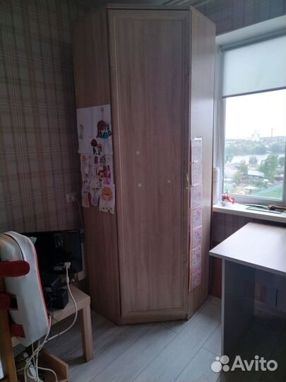 Шкаф угловой