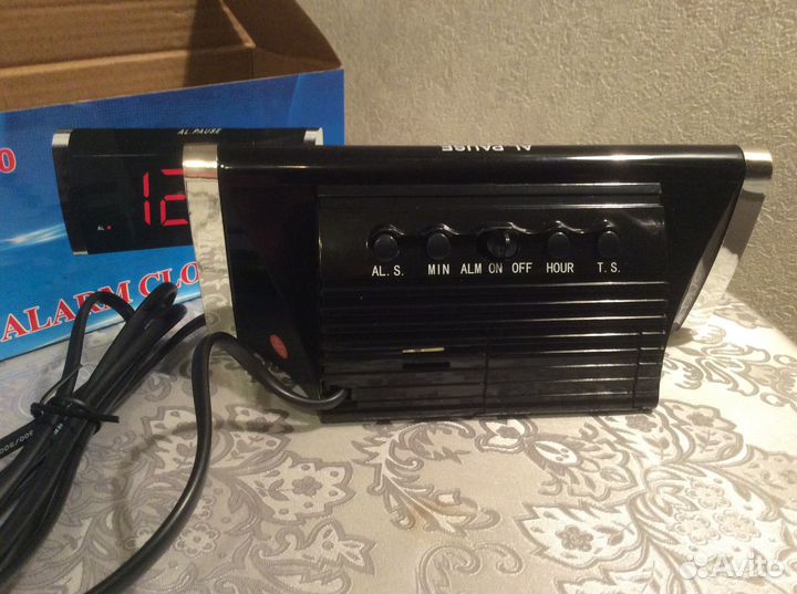 Электронный будильник