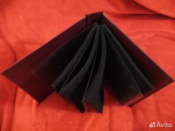 Альбом для значков