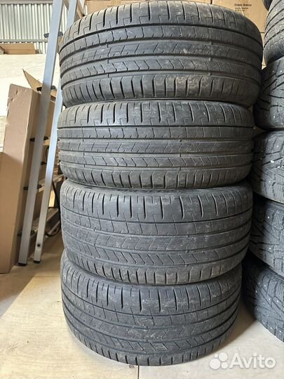 Pirelli P Zero Sports CAR 225/40 R19 и 255/35 R19