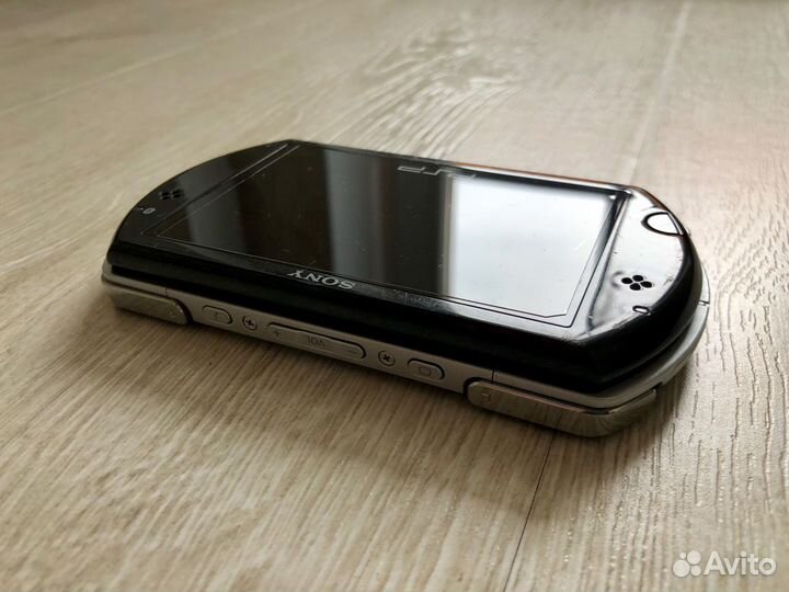 Приставка PSP Go Black N1008 (Прошита/Много игр)