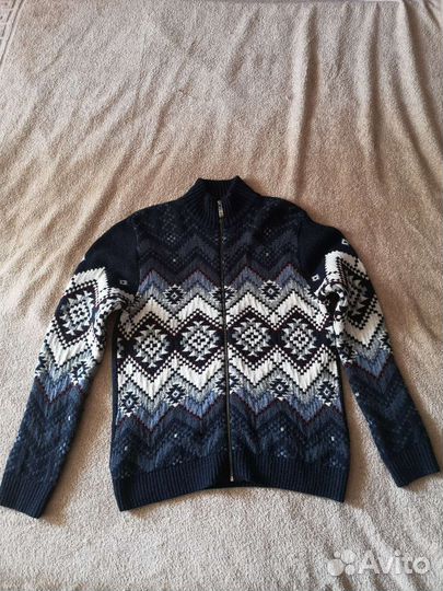 Мужской свитер на молнии