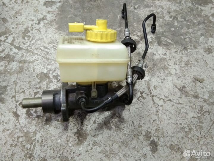 Главный тормозной цилиндр Фольксваген Джетта 4