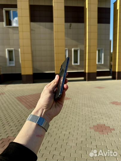 iPhone X, 64 ГБ