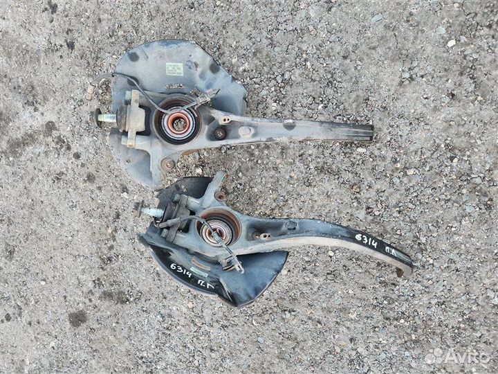 Кулак поворотный передний Kia Sorento XM 2011