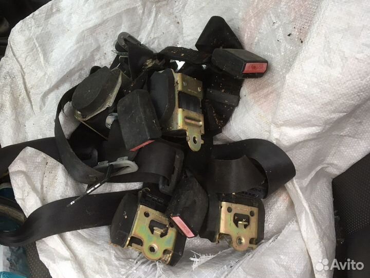 Ремни безопасности для Рено Логан