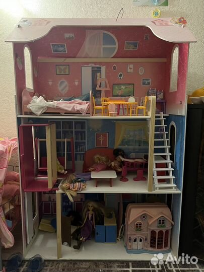 Домик кукольный, деревянный