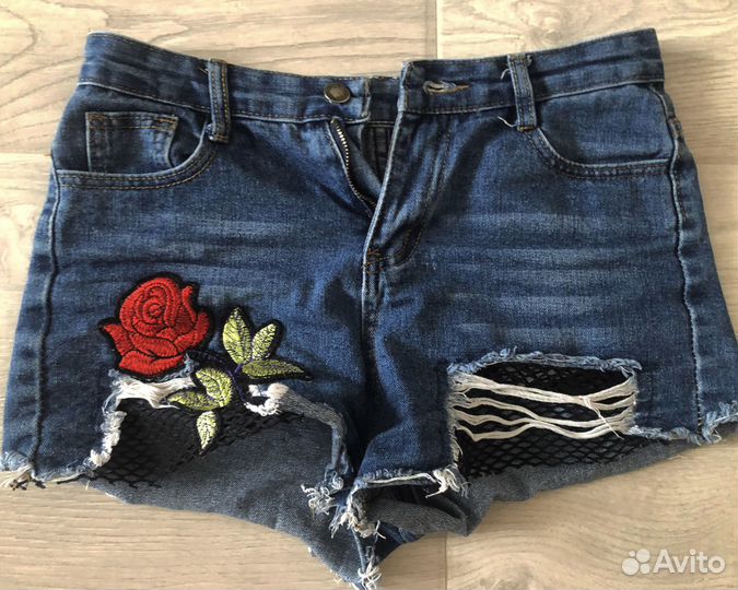 Женские джинсовые шорты