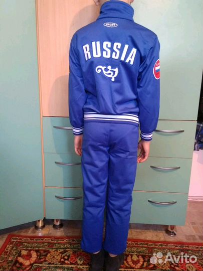 Спортивный костюм