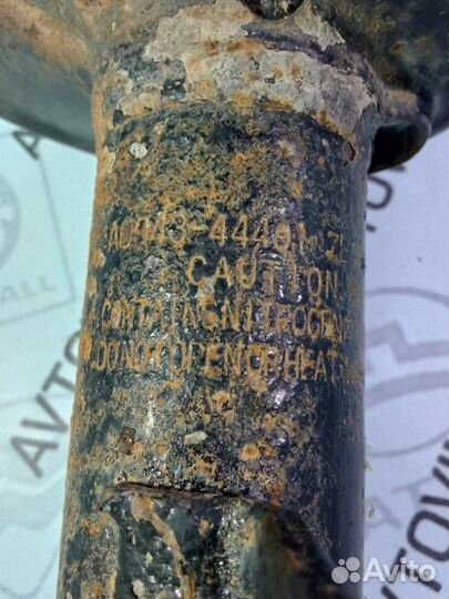 Стойка амортизатор задняя Lexus RX350