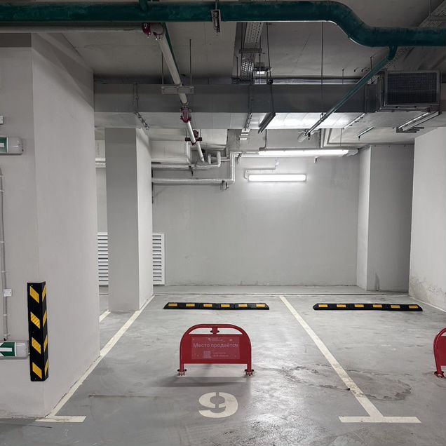 Машиноместо, 14 м²