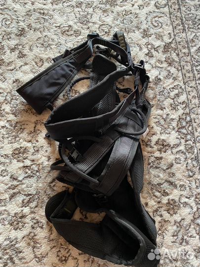 Страховочная система привязь обвязка