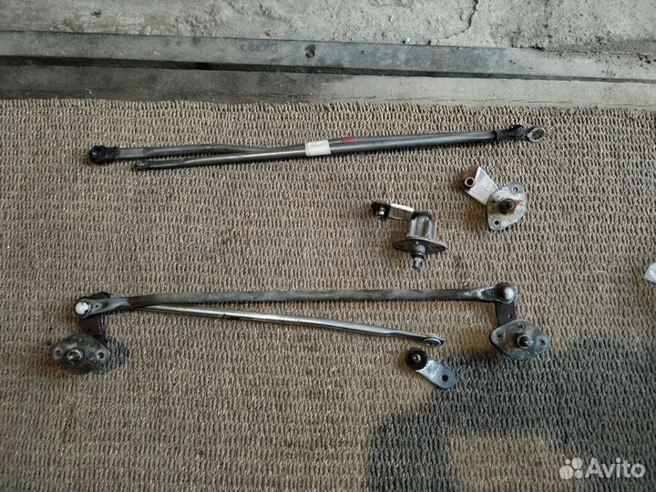 Трапеция стеклоочистителей мазда 323 bj