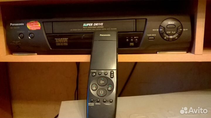 Видеомагнитофон Panasonik NV-CD225 + кассеты