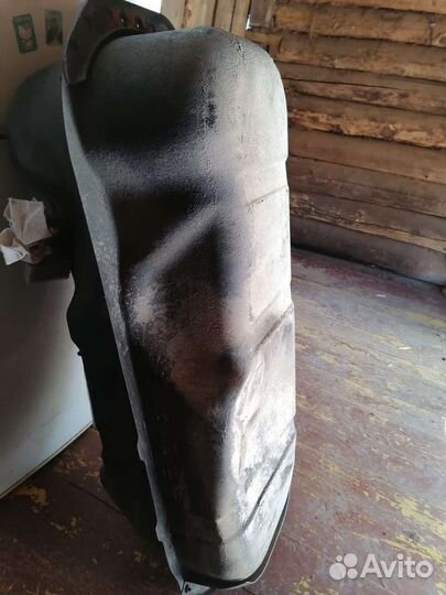 Топливный бак mitsubishi.L200