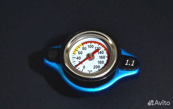 Крышка радиатора с термометром