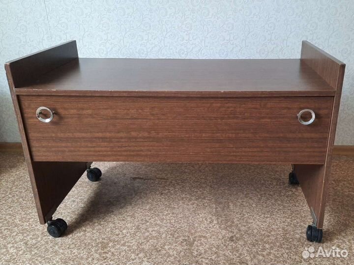 Тумба под телевизор