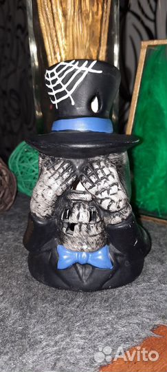 Подсвечник для чайных свечей череп в шляпе